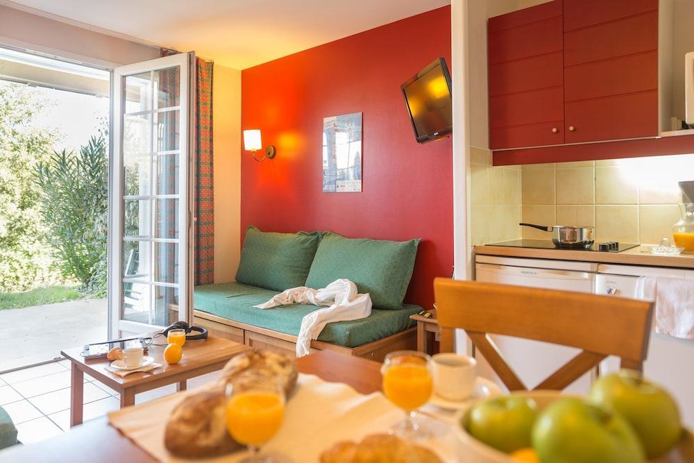 Residence Pierre & Vacances Le Hameau Du Lac Марсиак Екстериор снимка