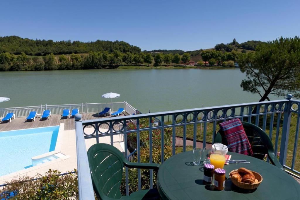 Residence Pierre & Vacances Le Hameau Du Lac Марсиак Екстериор снимка