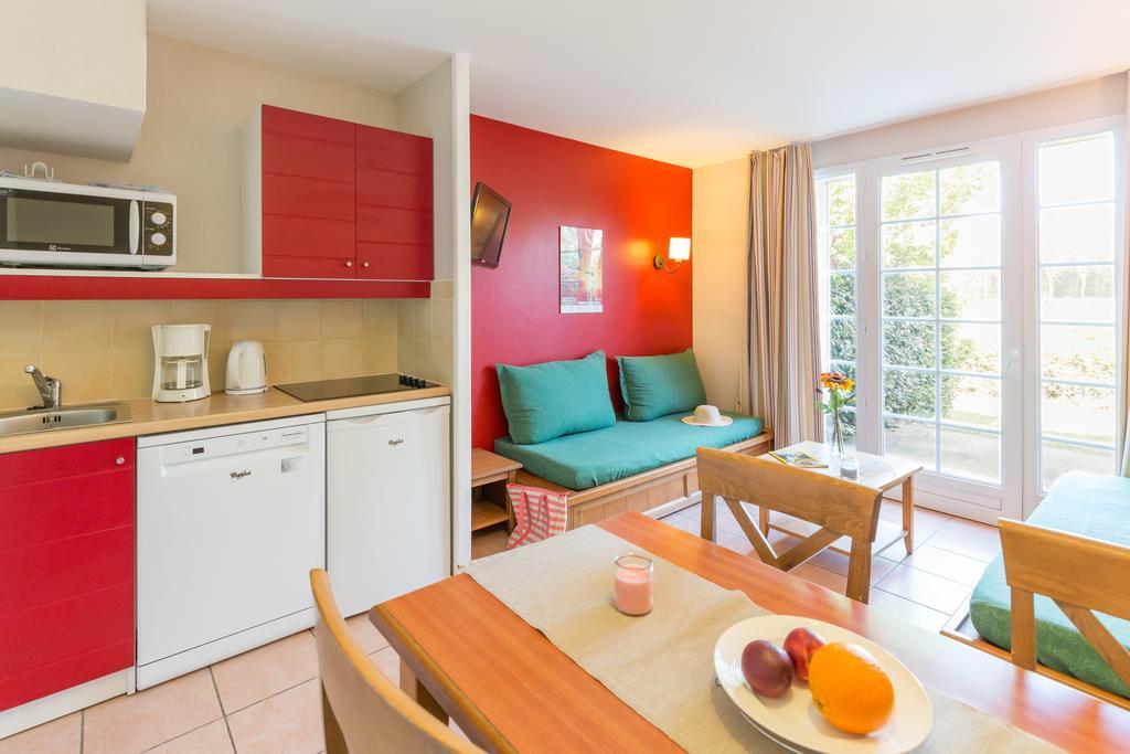 Residence Pierre & Vacances Le Hameau Du Lac Марсиак Екстериор снимка